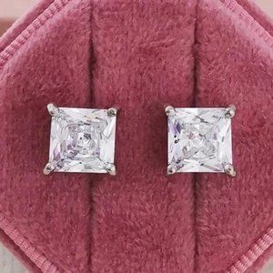 NEW BEAUTIFUL SQUARE  DIAMOND SILVER EARRINGS